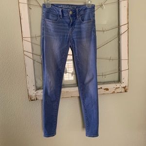 American Eagle light wash jeans